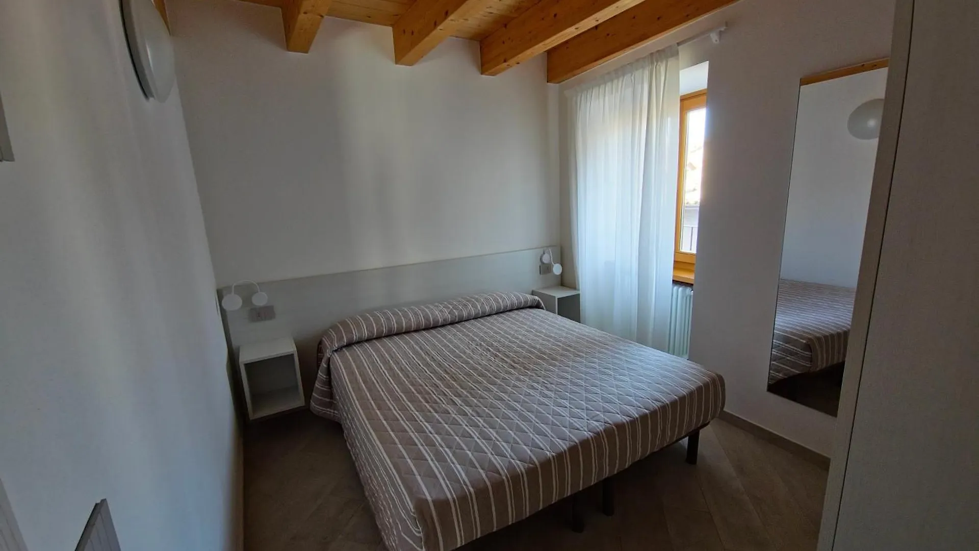 Casa Antico Borgo - Appartamento 2 Brenzone sul Garda 0*,  Itália